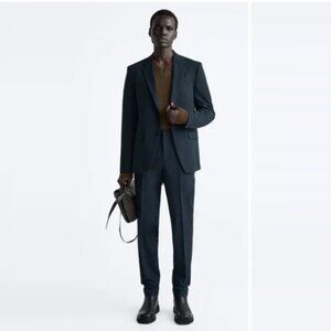Zara Man 2-piece SLIM FIT navy suit US42, US32